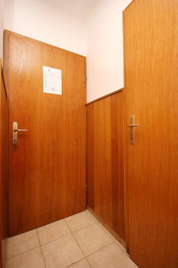 Apartments And Rooms By The Sea Racisce, Korcula - 4341 Exterior foto